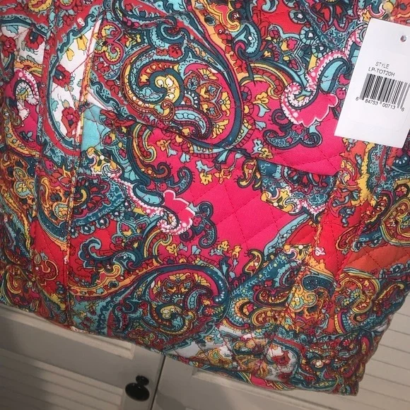 Quilted Tote Bag NWT with insert bag inside Pink - Picture 5 of 5